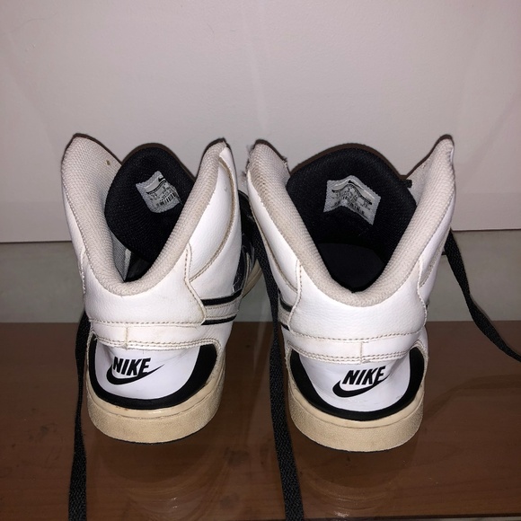 Nike Dunk High Black White 846813-002 | SneakerNews.com